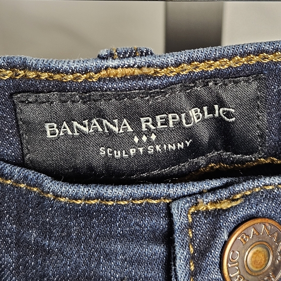 BANANA REPUBLIC PETITE JEANS - Picture 4 of 6